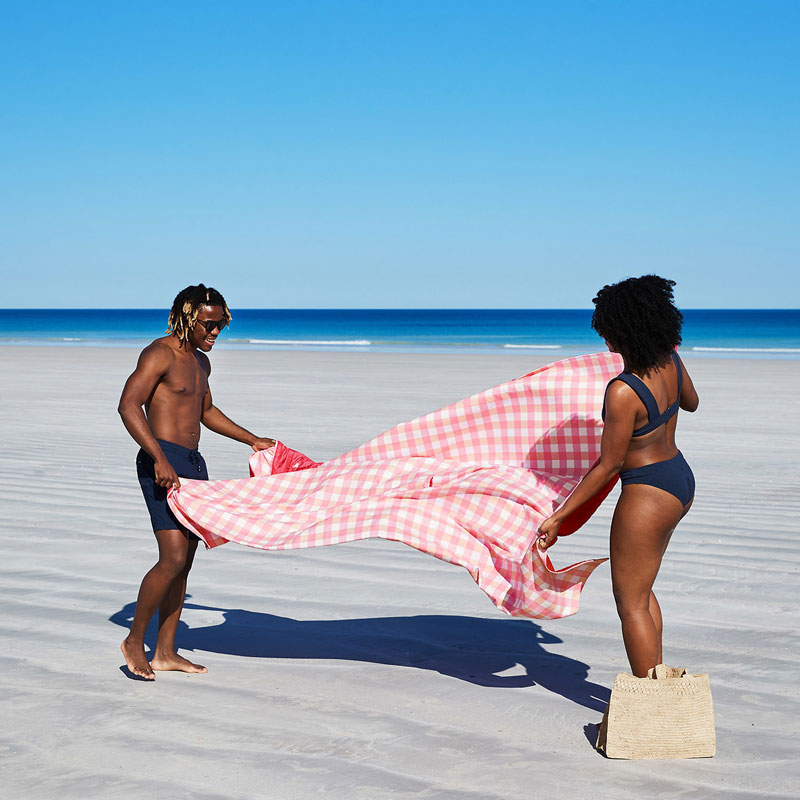 DOCK & BAY PICNIC BLANKET strawberry 