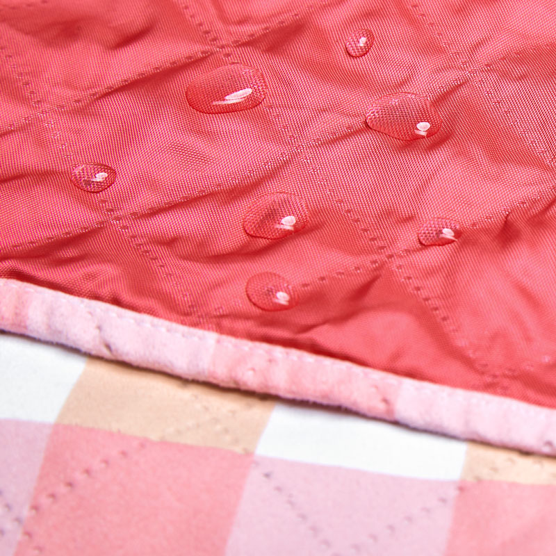 DOCK & BAY PICNIC BLANKET strawberry 